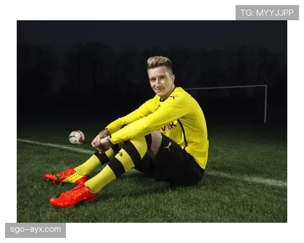 新一代足球天才闪耀赛场，未来之星引全球瞩目