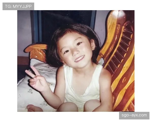 昌雅妮的生活照里怎么突然多了那么多不一般的包包？